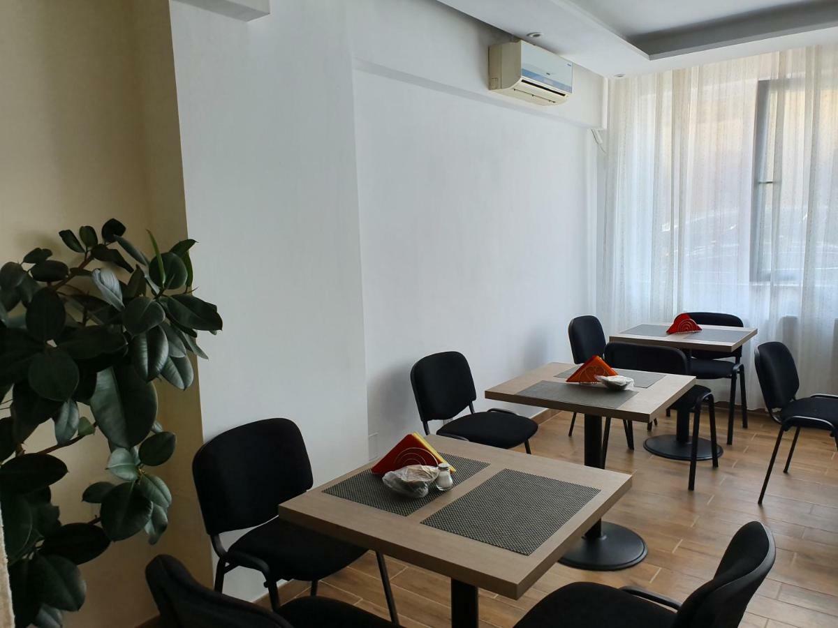 Tranzitrooms Bukarest Kültér fotó
