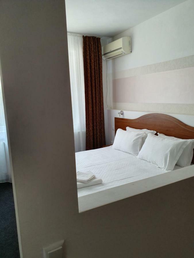 Tranzitrooms Bukarest Kültér fotó